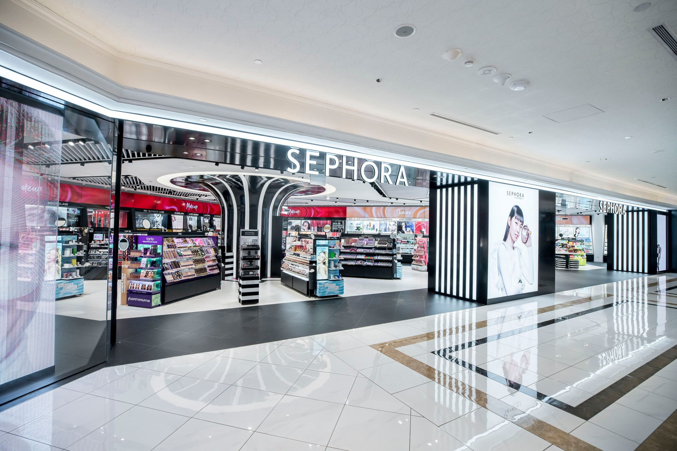 Takashimaya S.C.